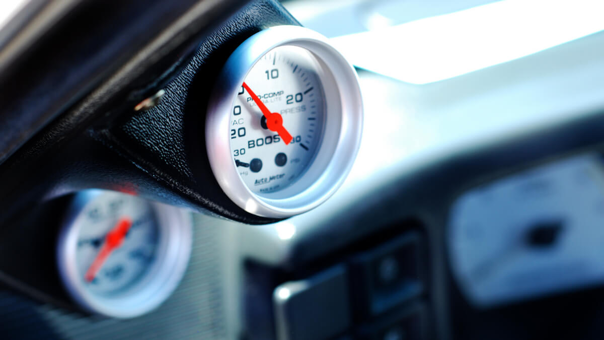 7 Best Boost Gauges for Your Supercharged or Turbocharged Car